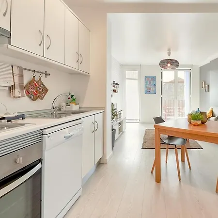 Enjoy Graca With A Balcony Overlooking The River * Lissabon